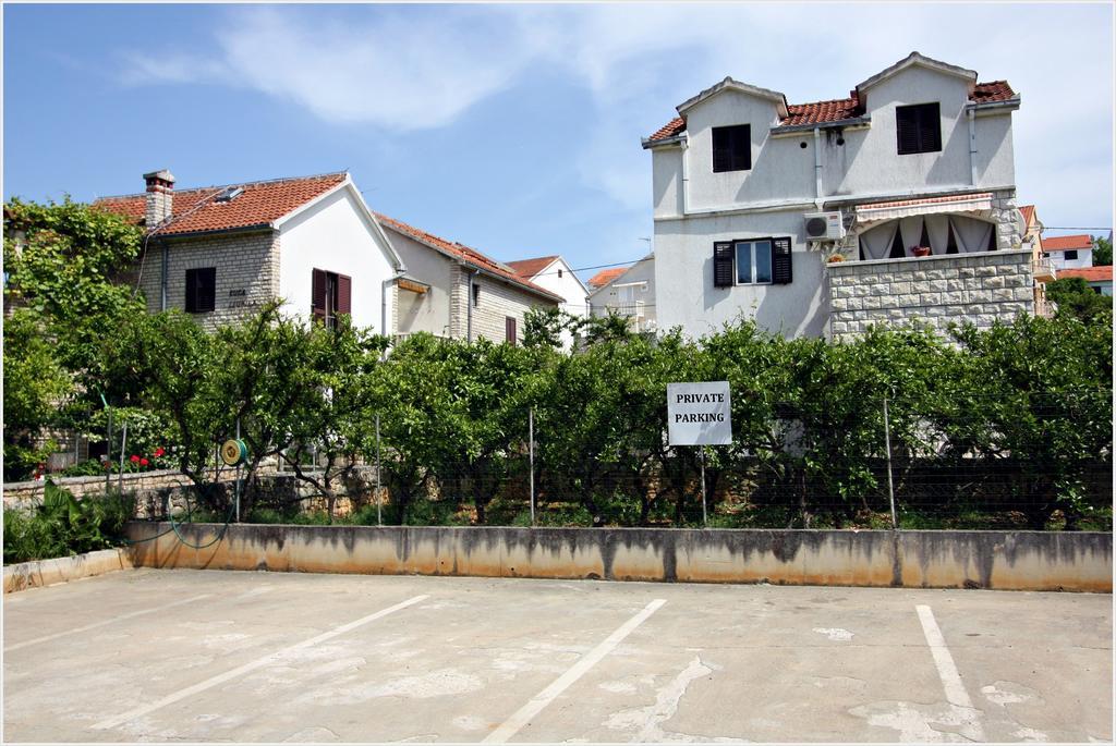Villa Dinka Sutivan Exterior foto